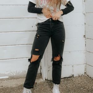 Distressed Black Boyfriend Jeans